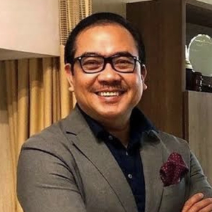 Dr. Anthony Leachon (Independent Health Reform Advocate | Past President ,  Philippine College of Physicians |  Department of Internal Medicine Manila Doctors Hospital)