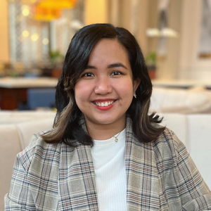 Wina Puangco-Mutuc, MFA (Program Manager at Amchamphilippines)